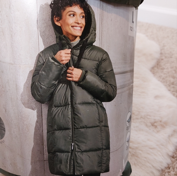 NWT esmara army green puffer coat, size L (12-14) - Picture 3 of 7